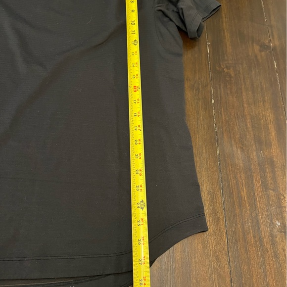 Mens Lululemon better everyday shirt - Picture 7 of 7